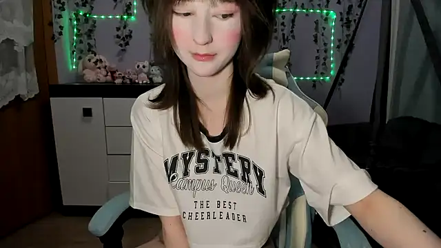 Yoonhee_kin Live XXX chat