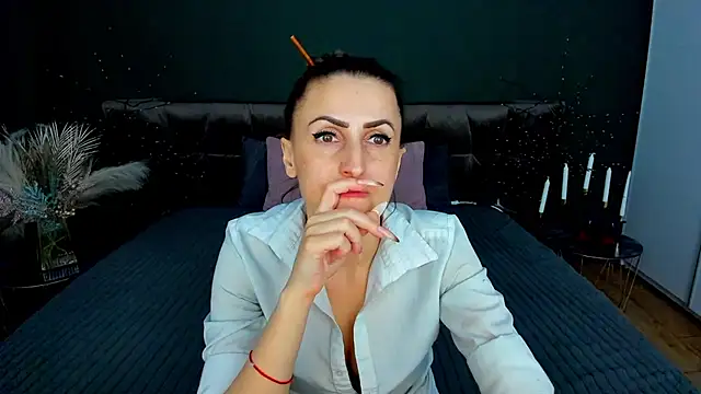 Rebecca_Diamond Live XXX-Chat