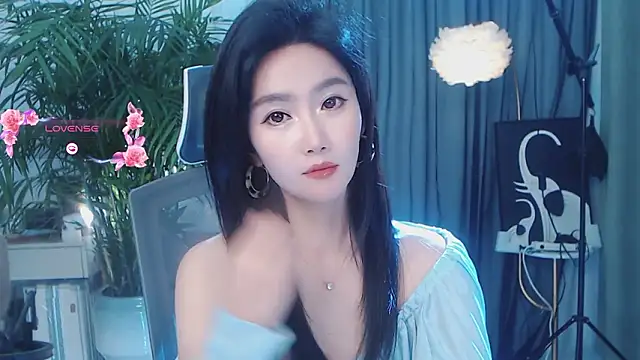 feifei-love Show in webcam