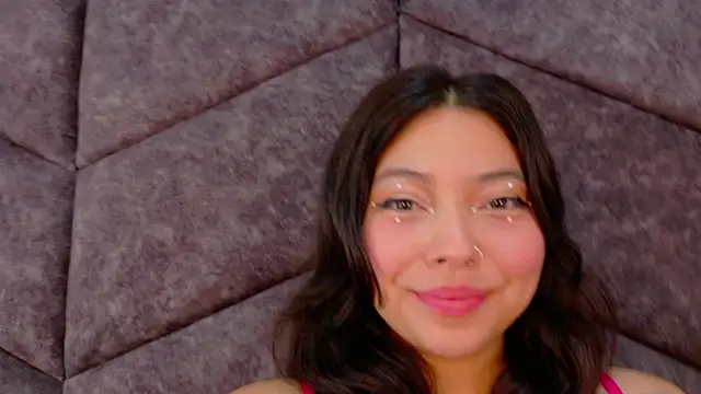 Chat +18 de AnnieRouse__ ao vivo