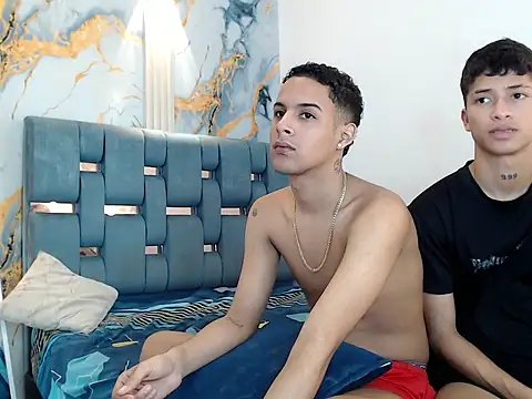 GOLD_BOYS live XXX chat