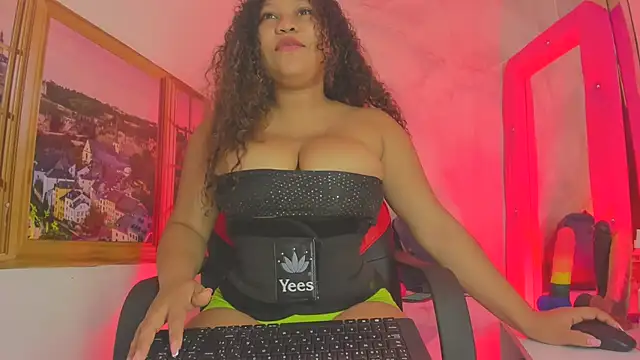 Lunastar02 Live XXX-chat