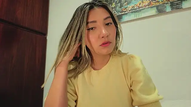 Happy_tits Chat XXX in diretta