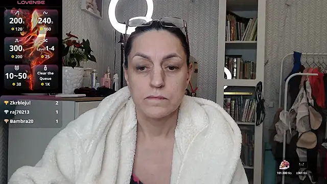 Онлайн чат XXX Vivian_Violet_