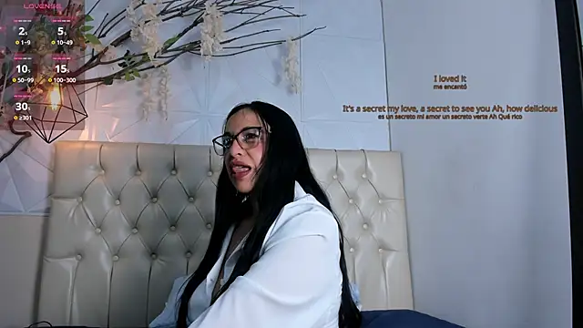 دردشة Chanel_milff_ الجنسية المباشرة