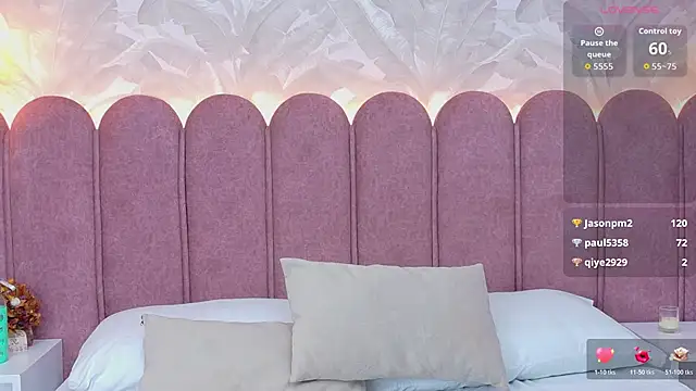 Онлайн чат XXX Agatha-Adams