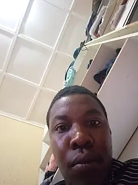 sweetdickboy2 élő XXX-chatje