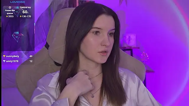 AgataWillis Adlı Modelin Canlı XXX Sohbeti