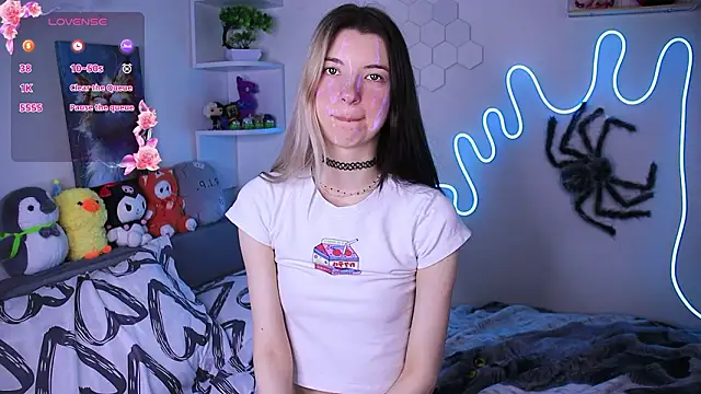 Emmie_shyn Live XXX chat