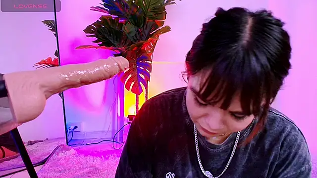 Živý XXX chat Dakota-bluu