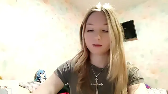 TiaBIanks: διαδικτυακό σόου στην κάμερα