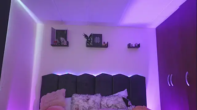 Lilou_albrecht Chat XXX in diretta