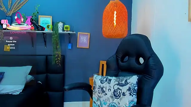 Czat XXX na żywo – yessila_parker