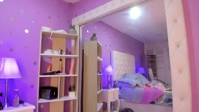 Czat XXX na żywo – rousse_millers