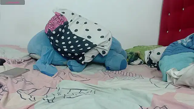 INDIAN_HORNY1n Live XXX chat