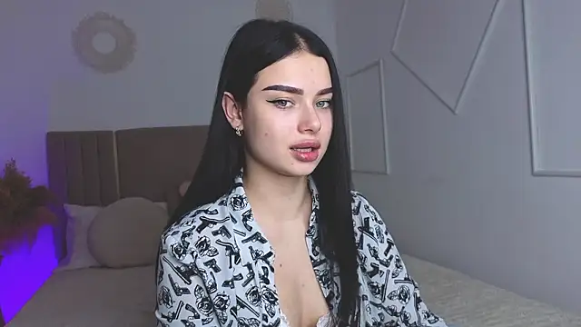 Chat +18 de Silena_sky ao vivo