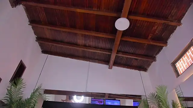 XXX chat uživo modela emily-fox