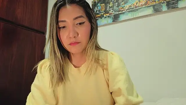 Chatroom XXX en direct de Happy_tits