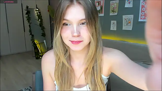 linakorvin Adlı Modelin Canlı XXX Sohbeti