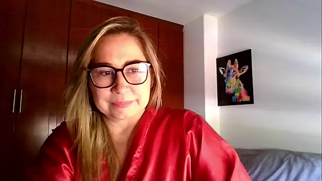 Chat +18 de KamiSspencer ao vivo