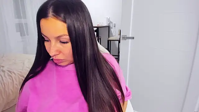 XXX chat uživo modela AvisFlowers