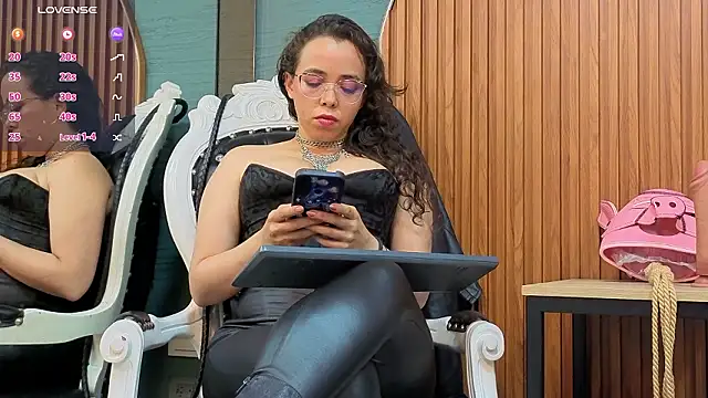 barbara_leython's Live XXX Chat