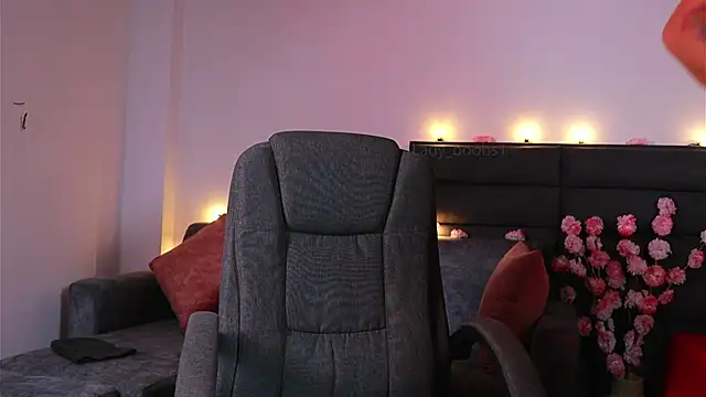 kathieandpovcock1のライブXXXチャット