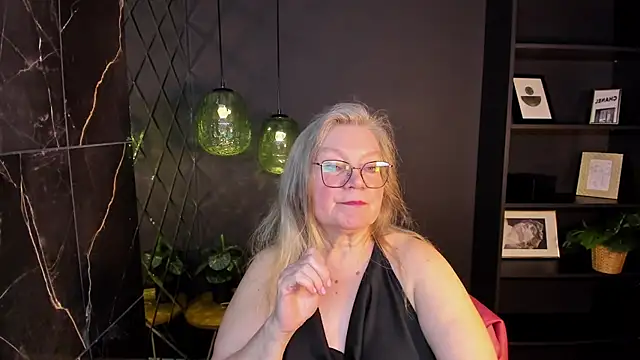 XXX chat uživo modela NataliMellow