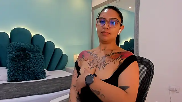 دردشة sharlott18 الجنسية المباشرة