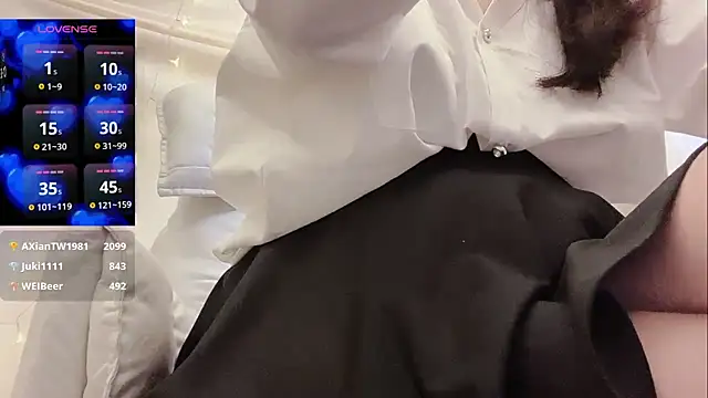 Tw_Zoella: онлайн-секс-чат