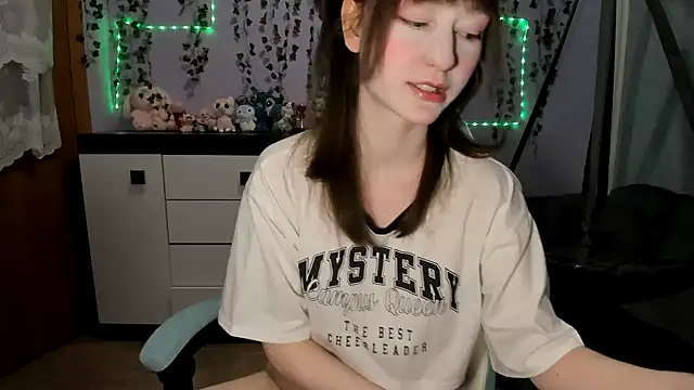 دردشة Yoonhee_ki الجنسية المباشرة