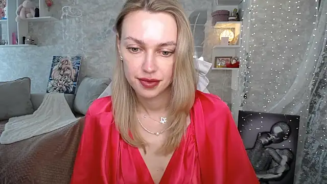 แชท XXX สดของ NickyAdamidi