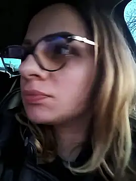 Chat +18 de mariahotgirl ao vivo