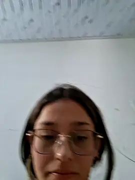 Ary-18 লাইভ XXX চ্যাট