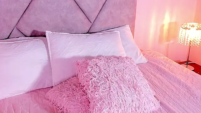 دردشة Emilyh_ الجنسية المباشرة