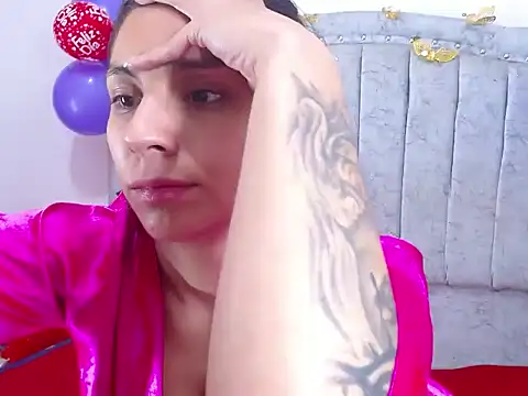 دردشة meganblowx الجنسية المباشرة