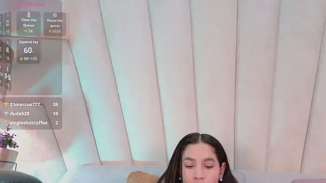 Chat +18 de JuliaaVega ao vivo