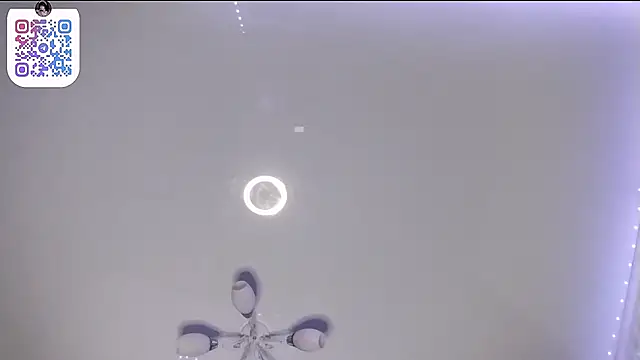 SmilingPatent Live XXX-chat