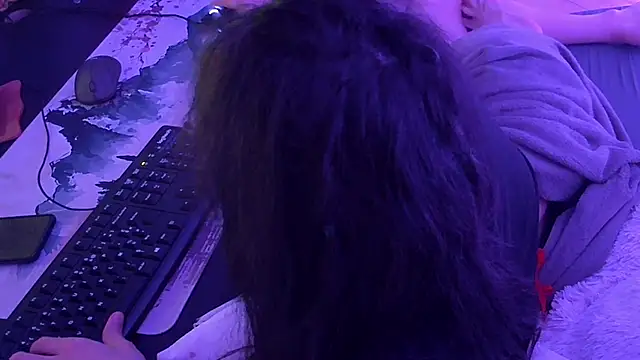 CeriseLapine Adlı Modelin Canlı XXX Sohbeti