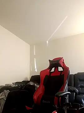 yellowwetfox Show Webcam