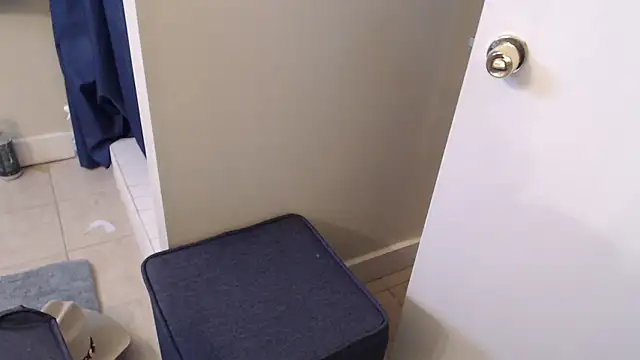 DaddyRyan1996 Chat XXX in diretta