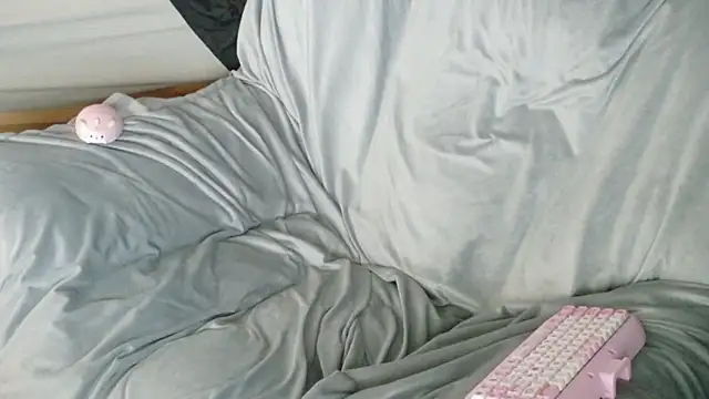 kittenkisses3 webkamerás műsora