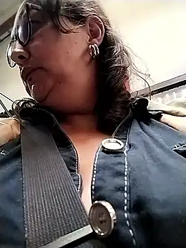 _Saraqueen 现场XXX聊天