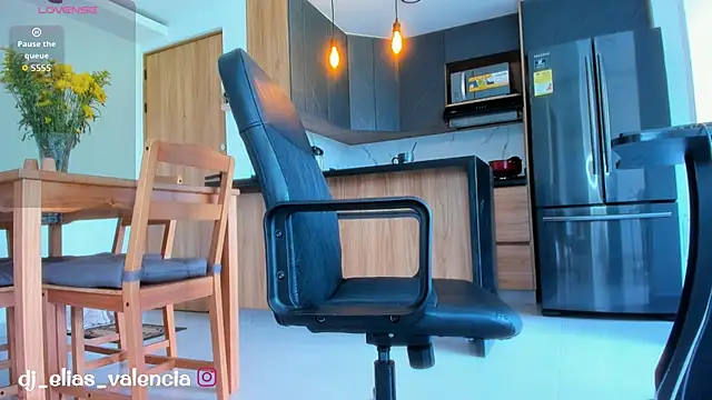 fitnolan 即時 XXX 聊天