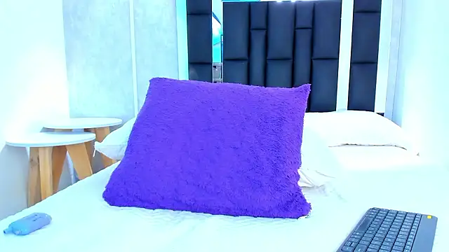 elian_7のライブXXXチャット