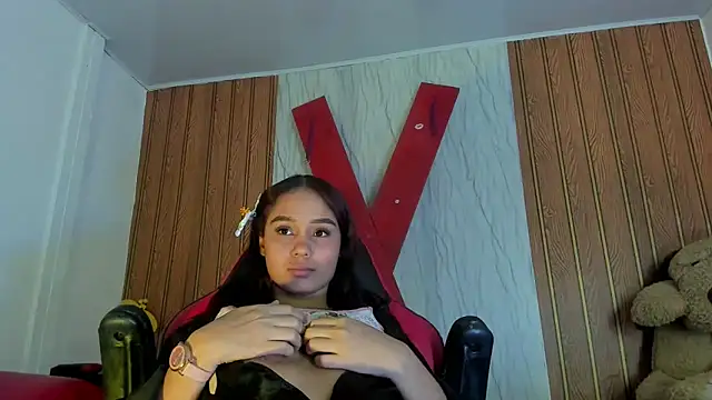 Онлайн чат XXX MarianaManzur