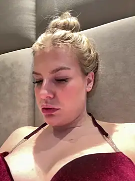 Chloemillerrxx – webcam-show