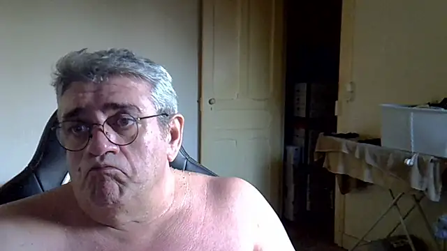 Chatroom XXX en direct de _hippo_