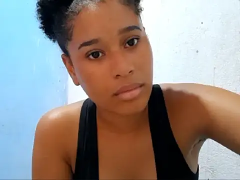 MadelynStamant Adlı Modelin Canlı XXX Sohbeti