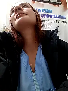 Mery_Moon123 Adlı Modelin Canlı XXX Sohbeti